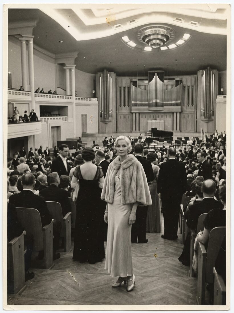Hélène, 11 mei 1935